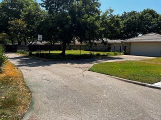 Foreclosed Home - 1035 FLORENCE DR, 75116