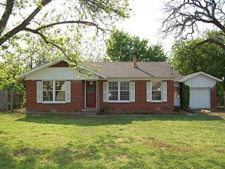 Foreclosed Home - 416 S HOUSTON ST, 75117