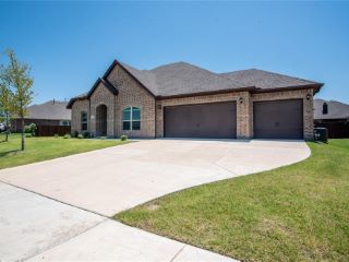 Foreclosed Home - 160 CONCHAS DR, 75126