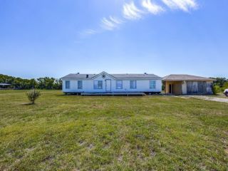 Foreclosed Home - 679 COUNTY ROAD 2733, 75135