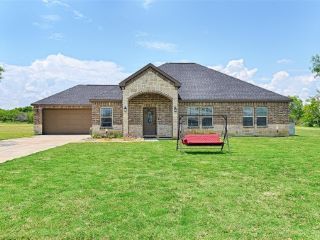 Foreclosed Home - 1310 BANDERA DR, 75142