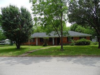Foreclosed Home - 508 W 9TH ST, 75143