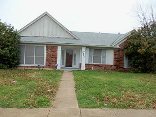 Foreclosed Home - 2205 MONTCLAIR ST, 75146