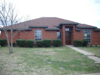 Foreclosed Home - 1308 MEADOW GLN, 75146