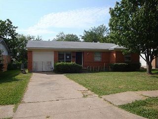 Foreclosed Home - 1323 SUMMIT ST, 75149