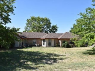 Foreclosed Home - 105 CREEKVIEW DR, 75165