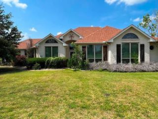Foreclosed Home - 1808 FAIRWAY LN, 75189