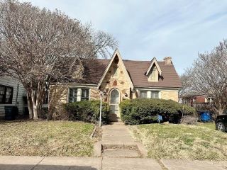 Foreclosed Home - 2815 IVANDELL AVE, 75211