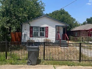 Foreclosed Home - 2029 ANGELINA DR, 75212