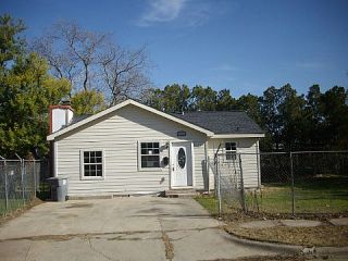 Foreclosed Home - 2831 EXETER AVE, 75216