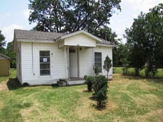 Foreclosed Home - 1408 DOWDY FERRY RD, 75217