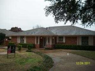 Foreclosed Home - 7166 ROLLING FORK DR, 75227