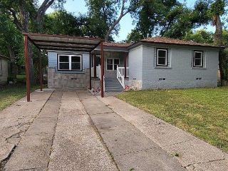 Foreclosed Home - 5815 HOLLIS AVE, 75227