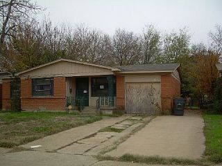 Foreclosed Home - 10854 SHARONDALE DR, 75228