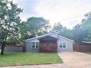 Foreclosed Home - 10307 KILKENNY PL, 75228