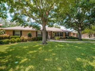 Foreclosed Home - 11205 NORTHLAND CIR, 75230