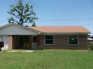 Foreclosed Home - 841 BLUEWOOD DR, 75232