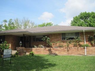 Foreclosed Home - 923 CLEAR FORK DR, 75232