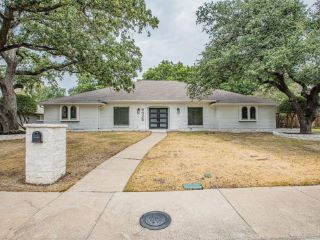 Foreclosed Home - 6625 ROLLING VISTA DR, 75248