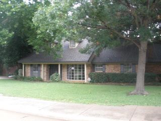 Foreclosed Home - 7121 WINDING CREEK RD, 75252