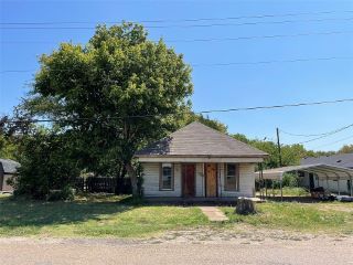 Foreclosed Home - 103 S BROADWAY ST, 75414