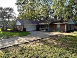 Foreclosed Home - 504 CLARKSVILLE ST, 75417