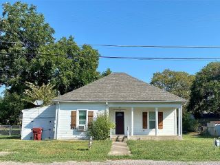 Foreclosed Home - 202 W DENISON AVE, 75418