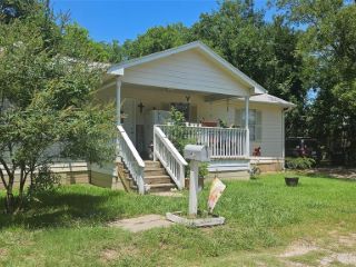 Foreclosed Home - 410 W 11TH ST, 75418