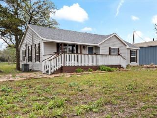 Foreclosed Home - 23510 STATE HIGHWAY 78 S, 75424