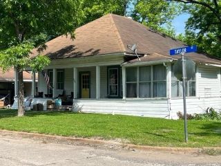 Foreclosed Home - 401 W TAYLOR ST, 75426