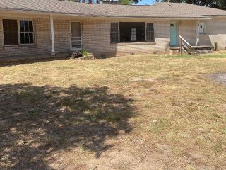 Foreclosed Home - 201 W CROSS ST, 75455