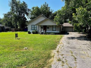 Foreclosed Home - 204 E HANING ST, 75459