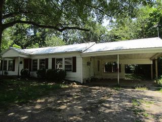 Foreclosed Home - 2601 W HOUSTON ST, 75460
