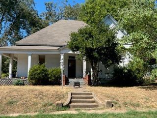 Foreclosed Home - 360 3RD ST SW, 75460