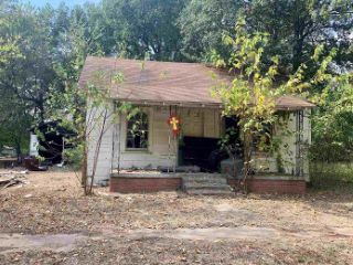 Foreclosed Home - 373 5TH ST NW, 75460