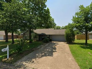 Foreclosed Home - 3930 CASTLEGATE DR, 75462