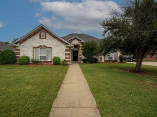 Foreclosed Home - 1720 MEADOWBRIAR DR, 75462