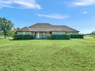 Foreclosed Home - 1952 COUNTY ROAD 1135, 75476