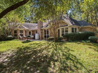 Foreclosed Home - 104 DEER COVE RD, 75480