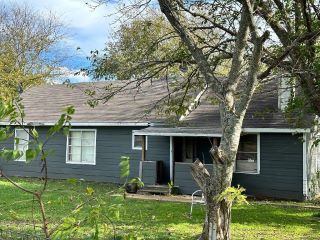 Foreclosed Home - 2046 FM 121, 75491