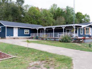 Foreclosed Home - 235 COUNTY ROAD 1007, 75496