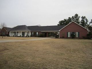 Foreclosed Home - 1080 BEAVER LAKE DR, 75501