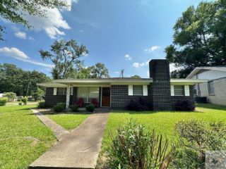 Foreclosed Home - 2701 GREENWOOD RD, 75501