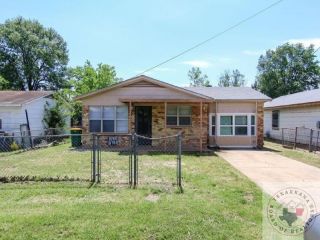 Foreclosed Home - 2603 MCINTYRE ST, 75501