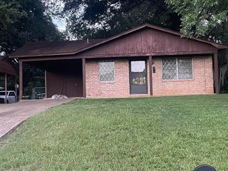 Foreclosed Home - 1916 W 13TH ST, 75501
