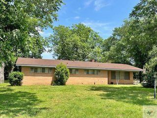 Foreclosed Home - 4700 WALNUT ST, 75503
