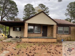 Foreclosed Home - 4226 PINE ST, 75503