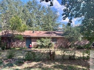 Foreclosed Home - 605 TANGLEWOOD CIR, 75551