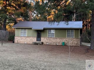 Foreclosed Home - 13941 TEXAS HIGHWAY 43, 75555