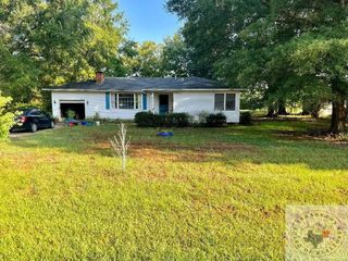 Foreclosed Home - 606 W WALTERS BLVD, 75570